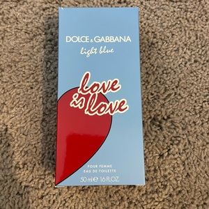 Dolce & Gabbana light blue perfume